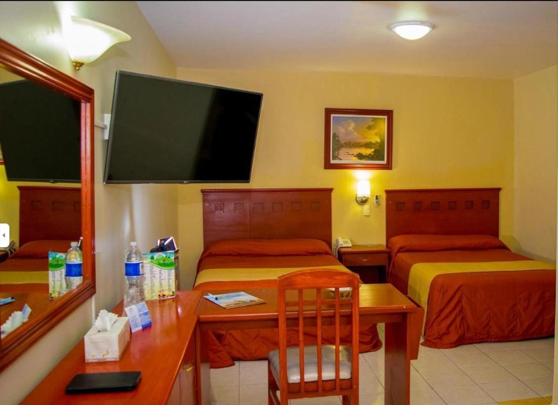Hotel Nv Zapopan Eksteriør bilde
